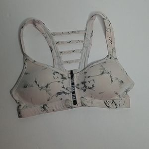 PINK Victoria's Secret Ultimate Sports Bra